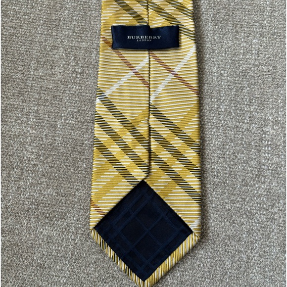 ✨BURBERRY London Plaid Check Tie Authentic - Picture 2 of 12